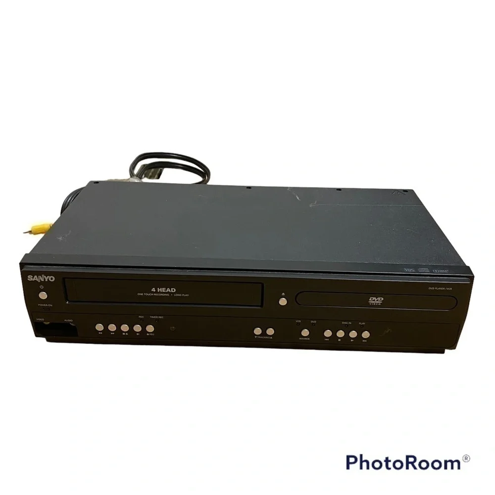 Sanyo VCR DVD Player Combo FWDV225F VHS One Touch Recording